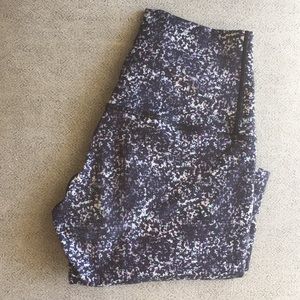 Lululemon high rise wunder under 28”